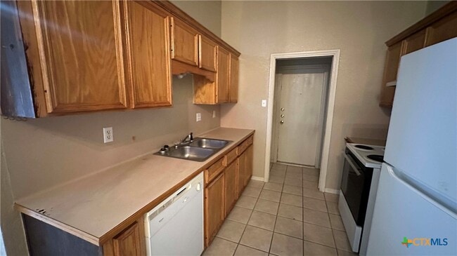 Photo - 3204 Raven Dr