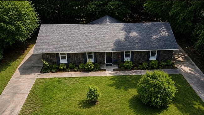 Photo - 109 Maple St