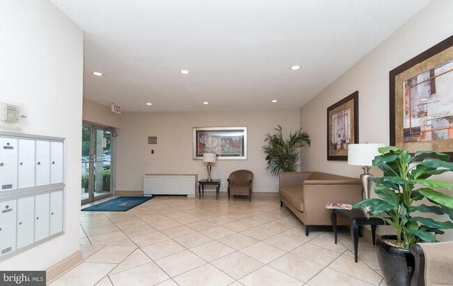 Building Photo - 5601 Parker House Terrace Unit 418