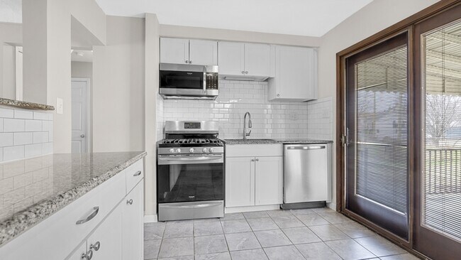 Photo - 2162 Champaign Rd