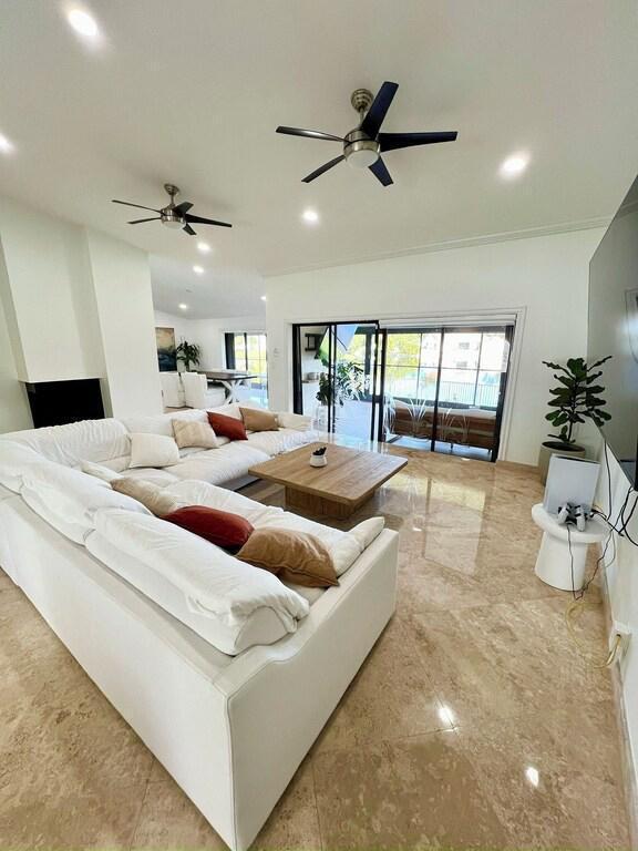 Photo - 512 NW 104th Ave