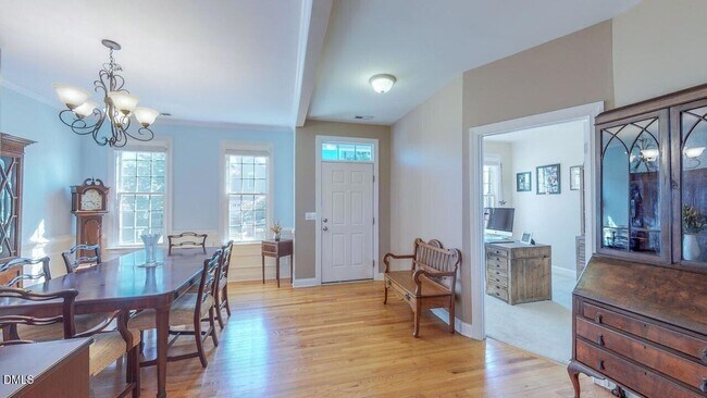 Photo - 401 Waverly Hills Dr