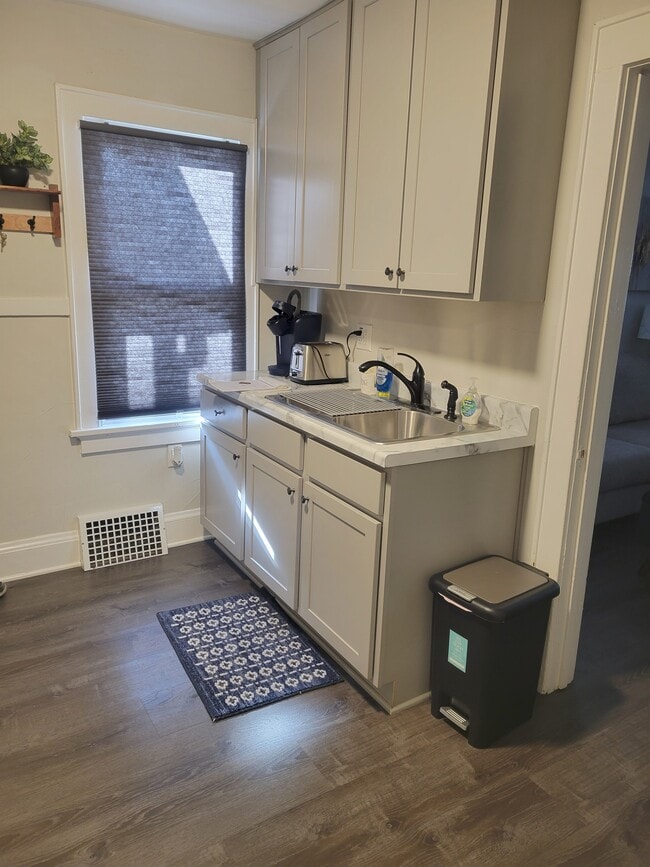 Photo - 156 N 75th St