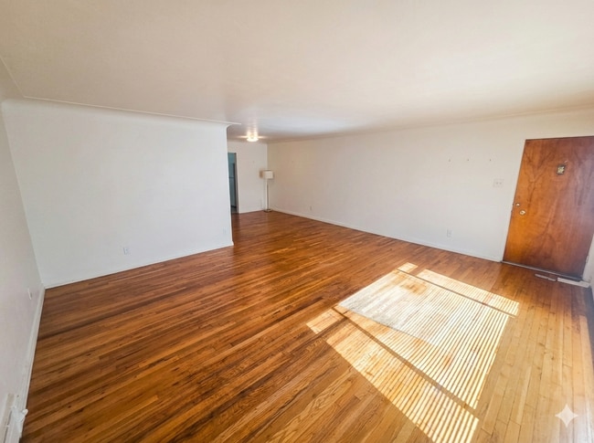 Photo - Spacious 2 Bedroom with Large Living Room and Separate Dining Area – Over 1,100 Sq Ft