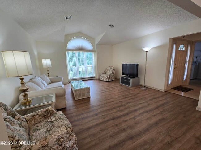 4 Cordoba Ct