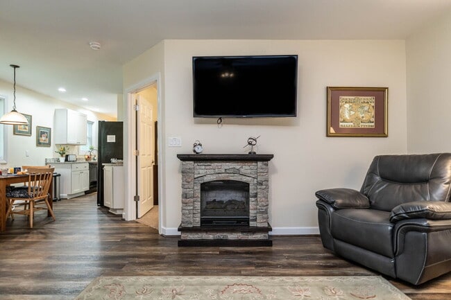 Photo - 1302 Ed Cook Rd Unit 1302-B