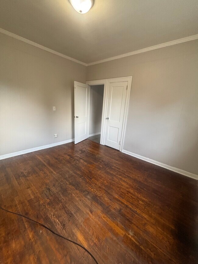 Photo - 429 W G St Unit T11