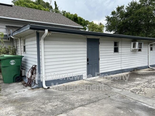 Photo - 611 E Plymouth Ave Unit 2
