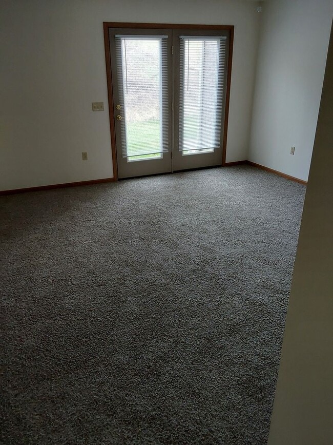 Photo - 2 BR 50% Glenn View