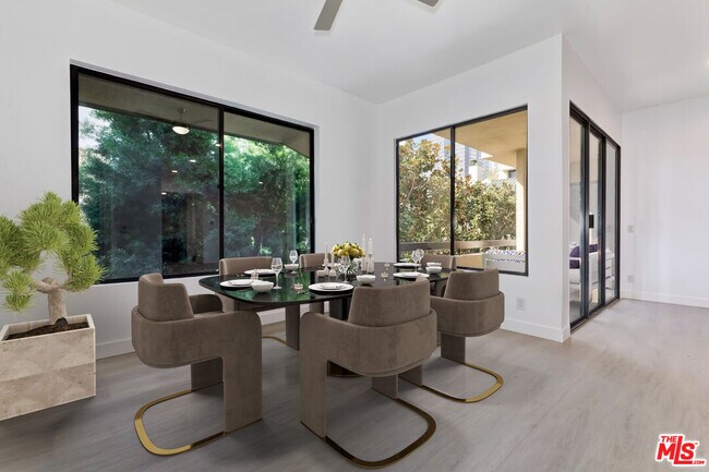 Photo - 2399 Century Hill