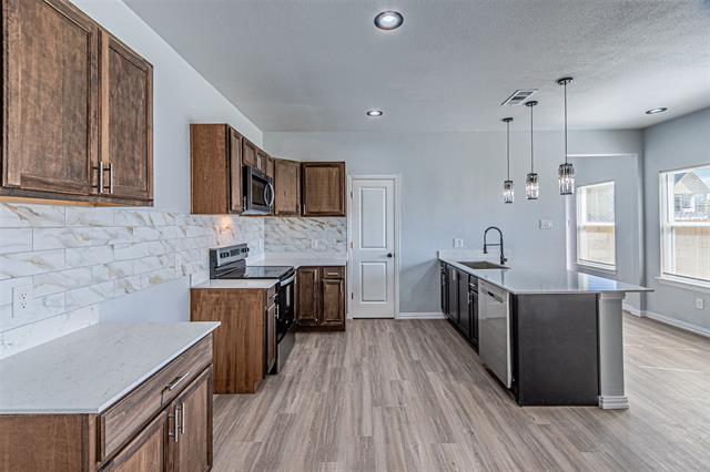 Photo - 2419 Jeffries St