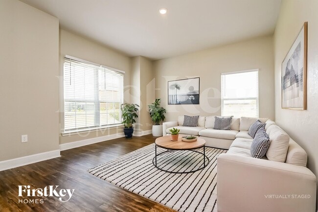 Photo - 243 Brookshire Dr