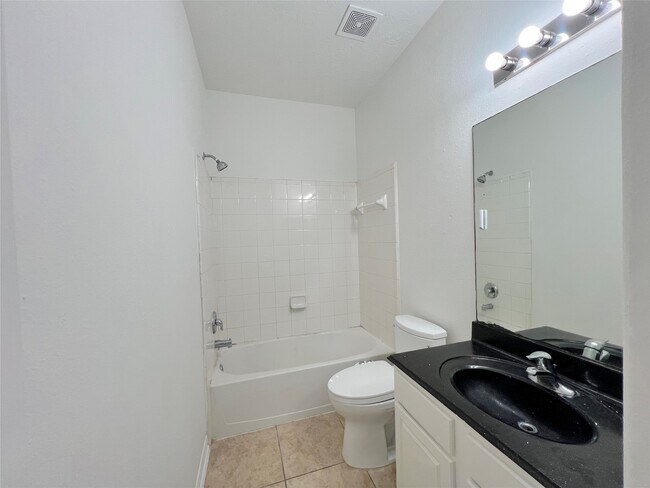 17215 Fernchase Ct