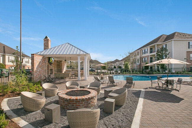 Building Photo - City Heights at Dutchtown Rental
