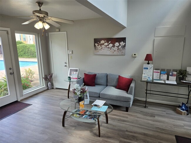 Building Photo - 13210 Old Richmond Rd Unit A