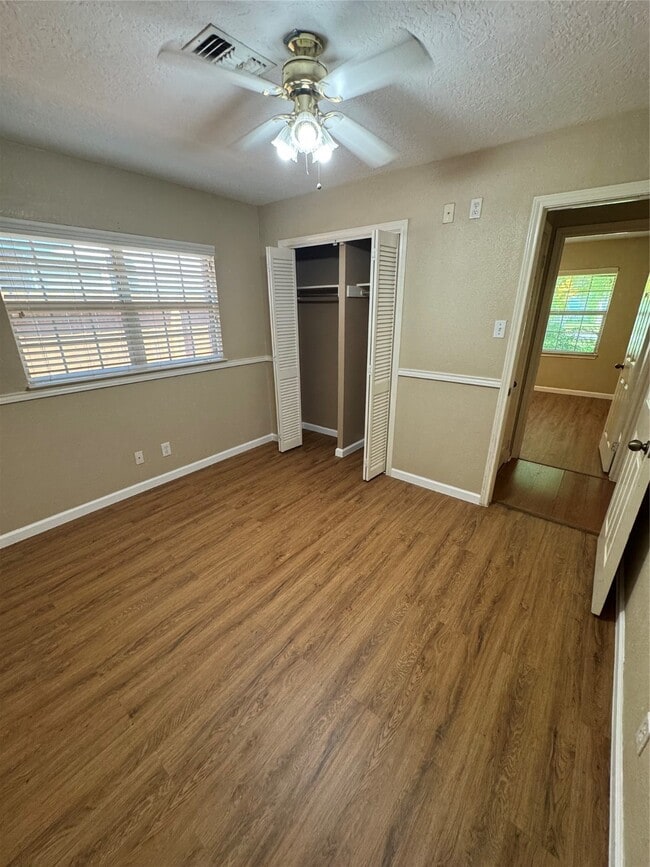 Photo - 2429 19th Ave N