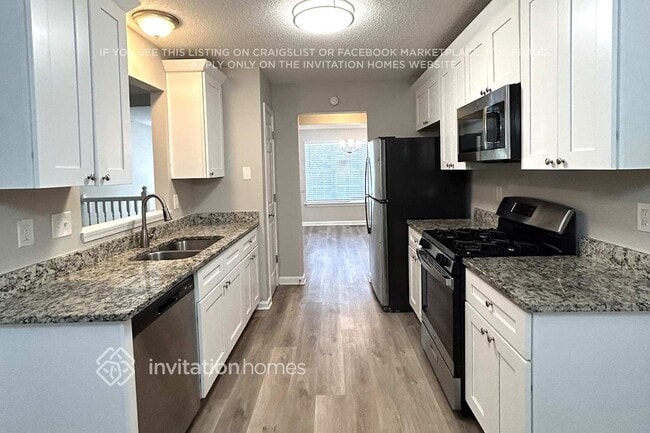 Photo - 5726 Graceland Dr SW