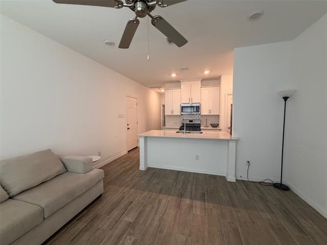 Photo - 1033 Rosebay Dr