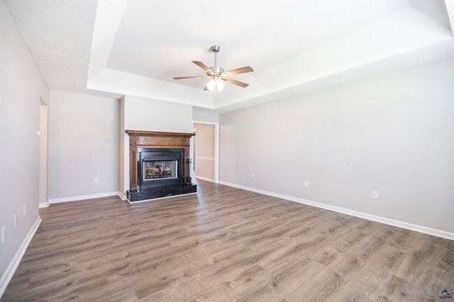 Photo - 309 Deerfield Cir