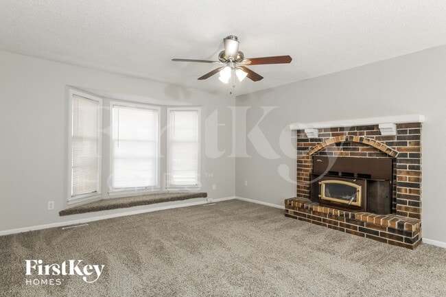 Photo - 16905 Lea Ave