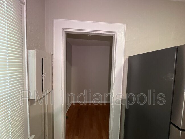 Photo - 310 N Riley Ave