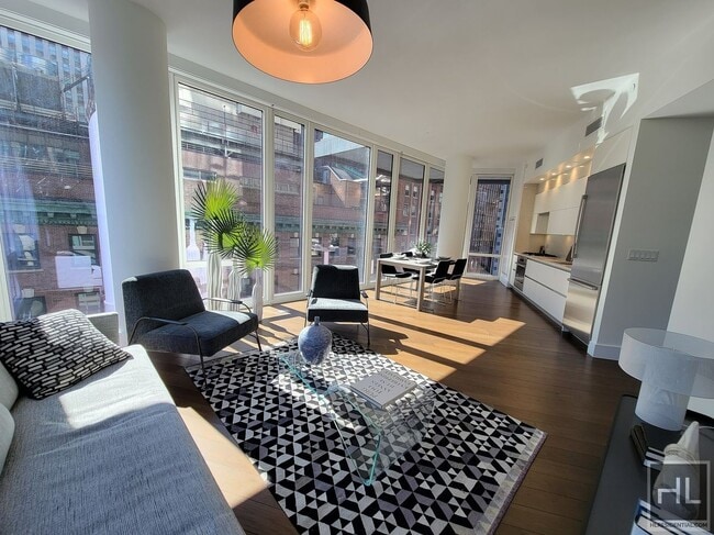 Photo - East 44th Street Unidad 10E