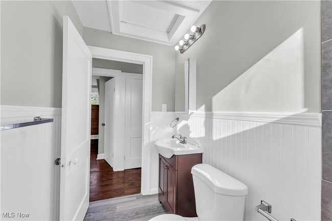 Building Photo - 1717 Granby Ave Unit 2/UP