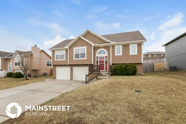 Photo - 423 Spring Branch Dr