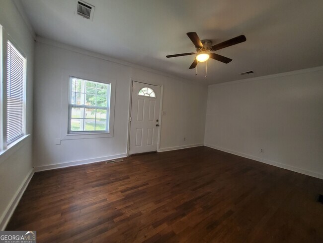 Photo - 2577 Eastwood Dr
