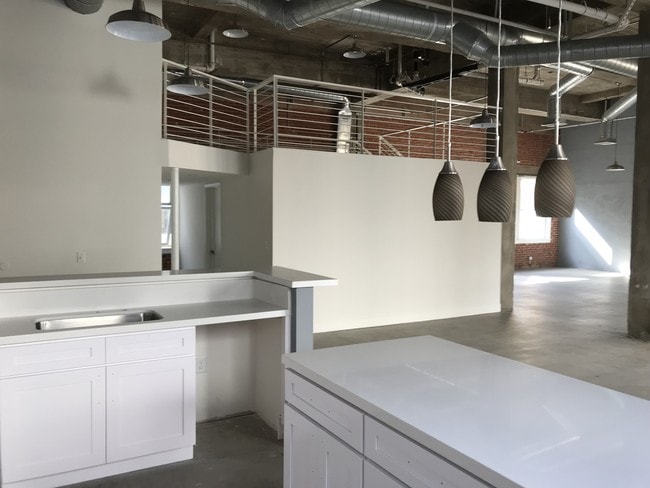 Unit 14B - Spring Tower Lofts