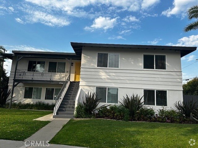 Building Photo - 2962 Peppertree Ln Unit D Rental