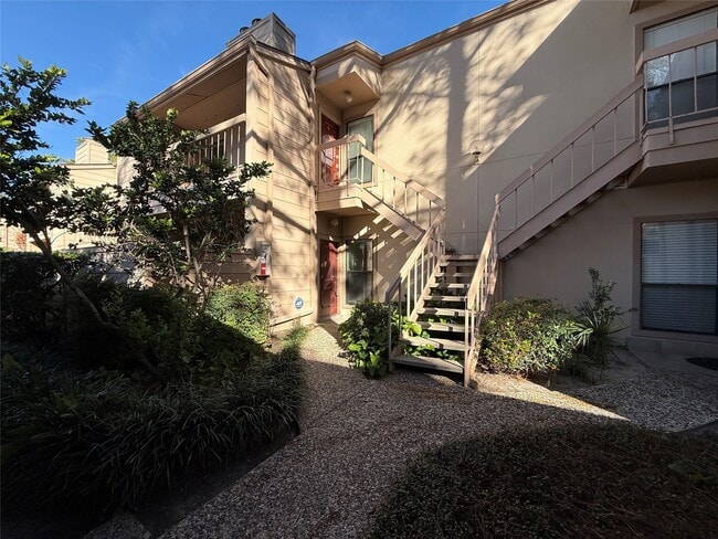 Photo - 2125 Augusta Dr Unidad 83