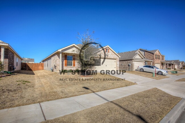 Photo - 404 Falling Star Dr