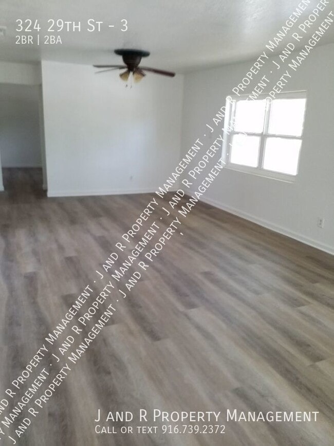 Building Photo - 324 29th St Unit 3