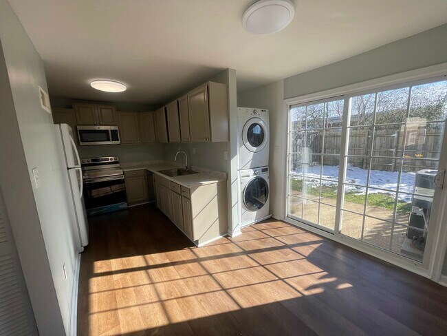 Photo - 134 Hickok Cir