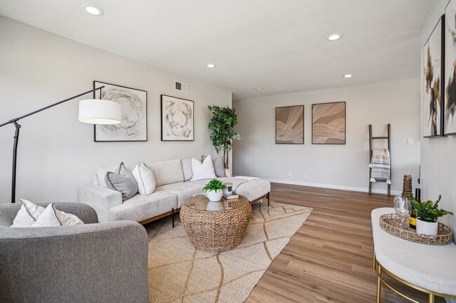2297 Medallion Dr