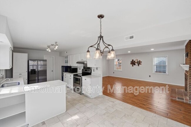 Photo - 805 Farm Tree Ln