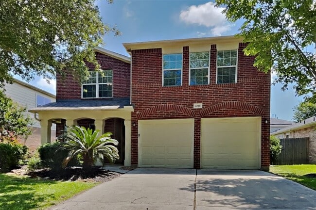 Building Photo - 4714 Pin Oak Creek Ln