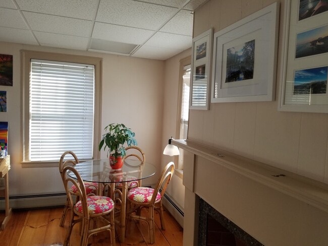 Photo - 47 Mechanic St Unidad #2