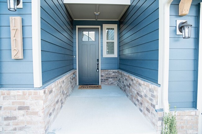 Photo - Beautiful 3 bd Townhome for Rent!