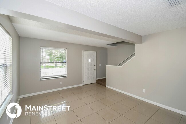 Photo - 4650 Buxton St