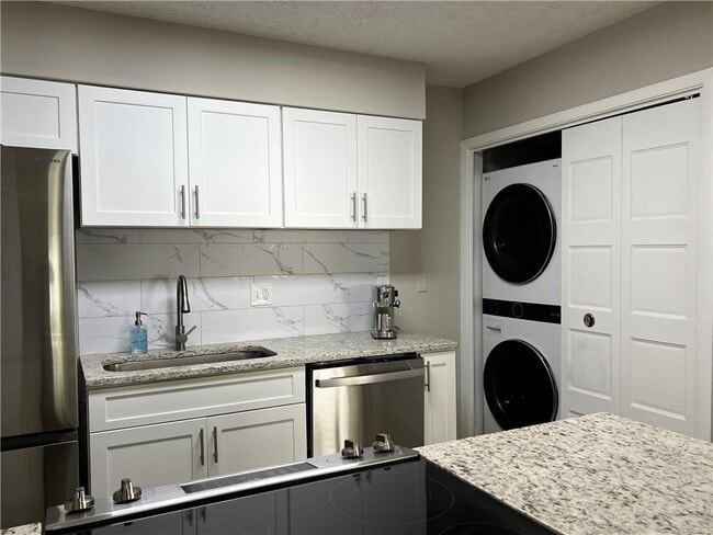 Photo - 5155 Roswell Rd NE Unidad 6