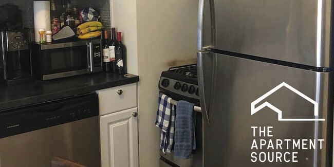 Building Photo - 2151 N Fremont St Unit 3S