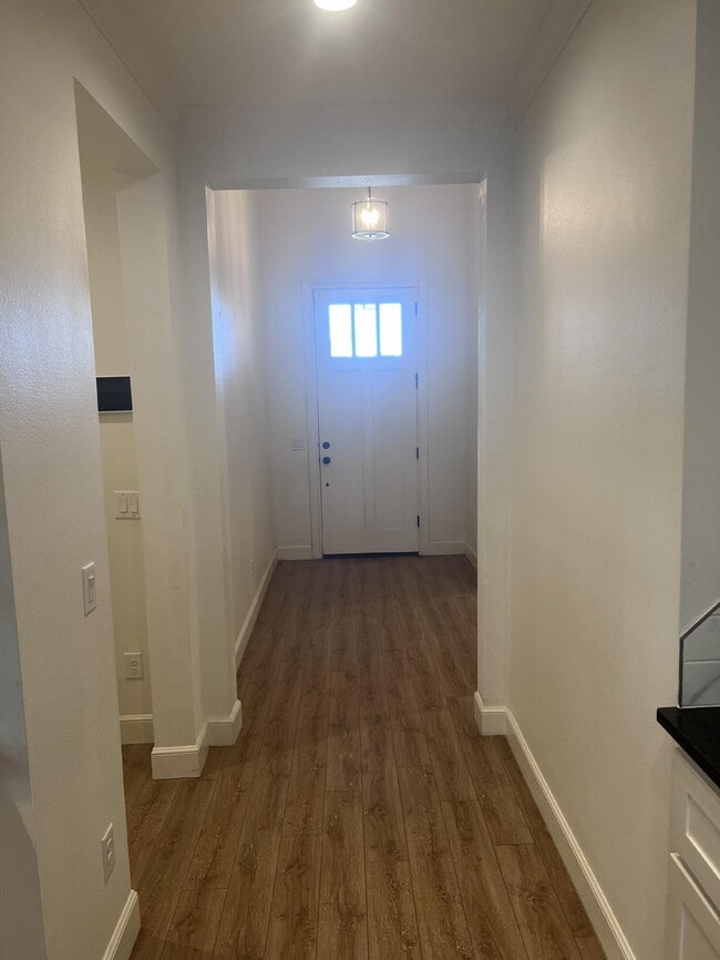 Photo - 322 Cowboy Ln