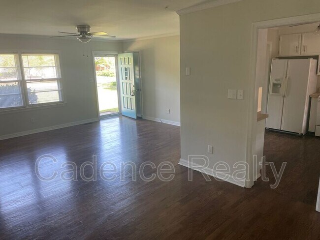 Photo - 224 Wood Dale Dr