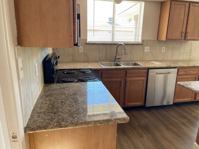 Photo - Mesa 4 bedroom rental