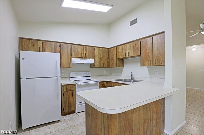 4417 SW Santa Barbara Pl