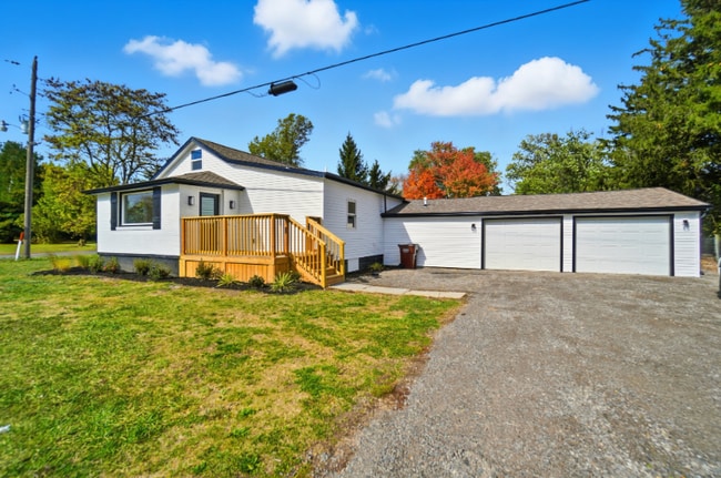 Photo - 6290 Piquad Rd