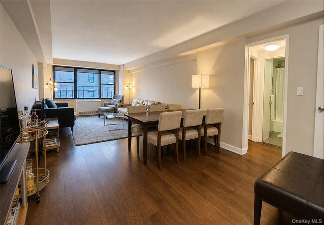 120 E 90th St Unit 10G