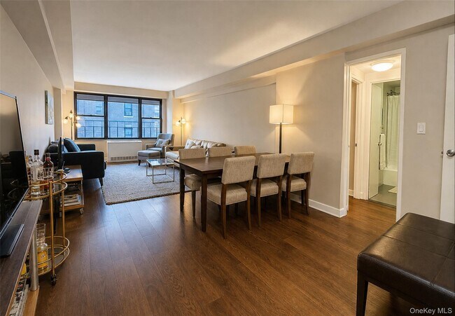 Photo - 120 E 90th St Unit 10G